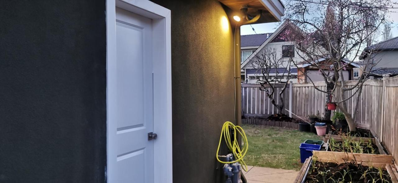 Private Suite With Separated Entrance Richmond Exterior foto