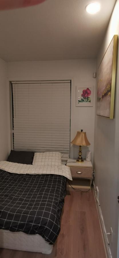 Private Suite With Separated Entrance Richmond Exterior foto